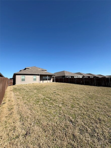 Building Photo - 16721 Porterfield Ln
