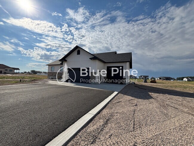 Building Photo - 3766 369 N