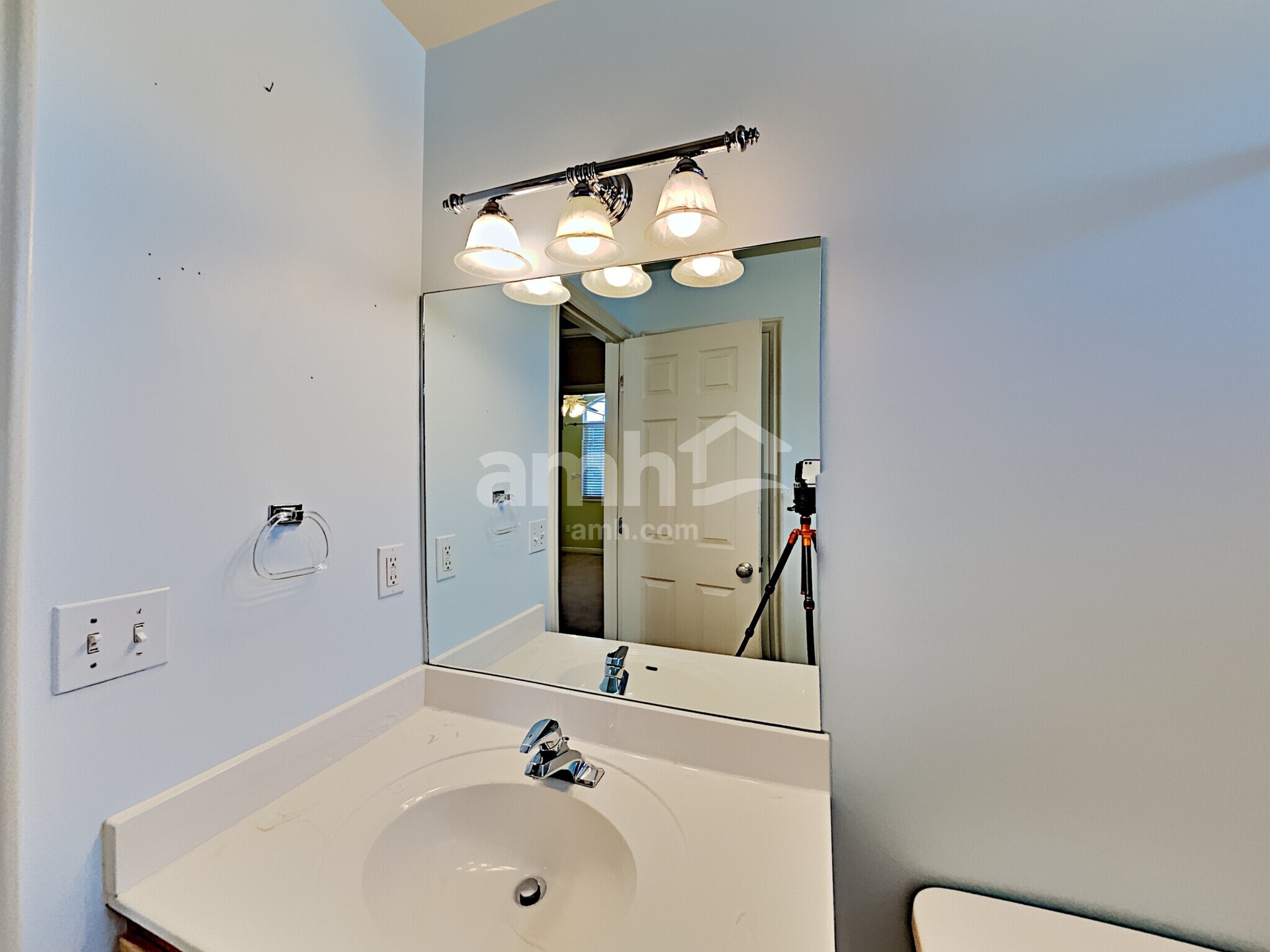 Building Photo - 4116 S 2650 W