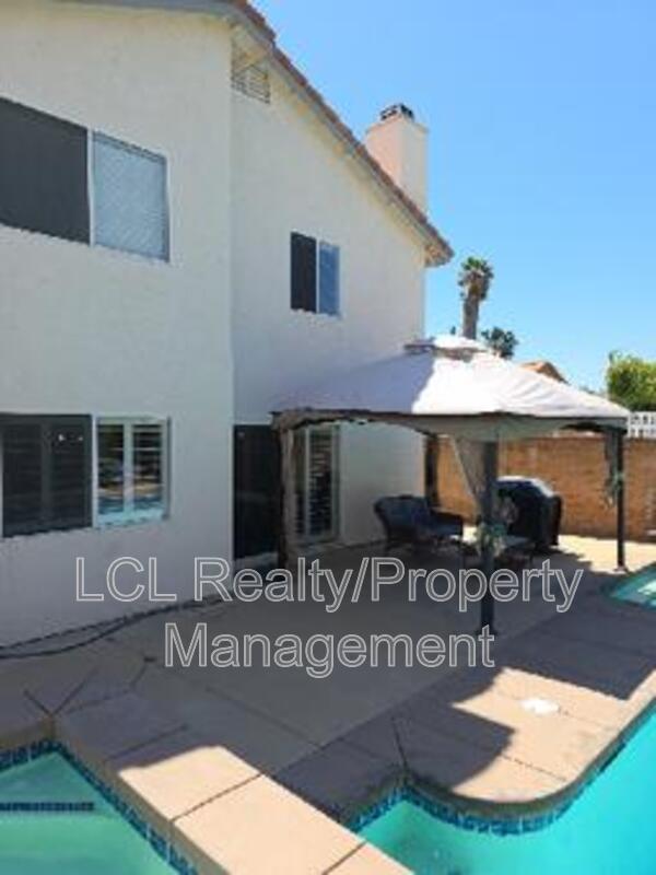 Building Photo - 41335 Magnolia St