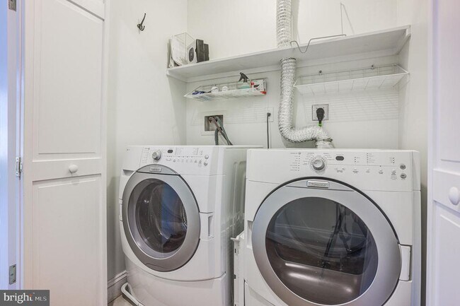 Building Photo - 1907 Luzerne Ave