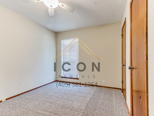 Building Photo - 8804 NW 92nd St