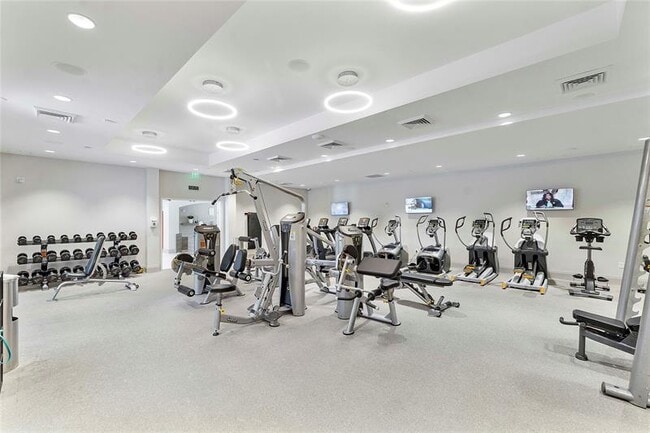 Building Photo - 8215 NW 125th Ln