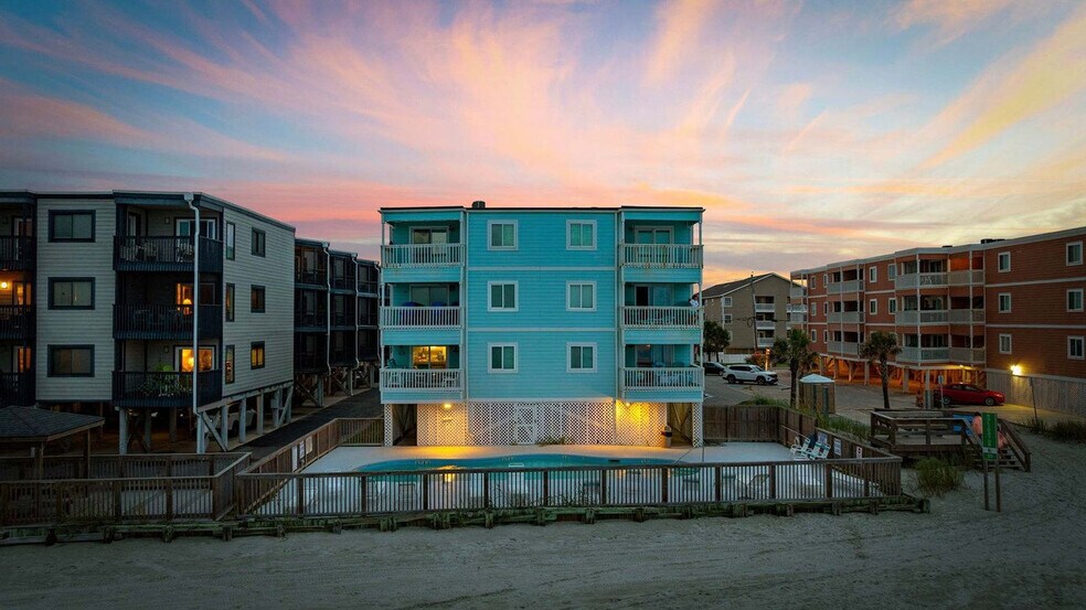 Building Photo - 824 N Waccamaw Dr