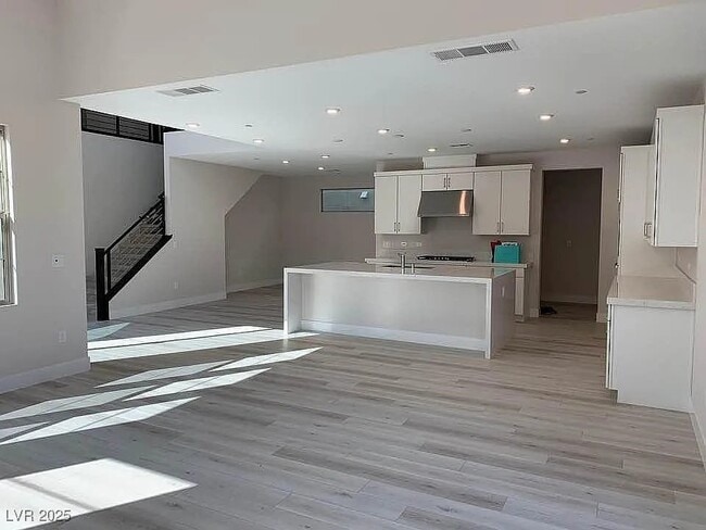 Building Photo - 3372 Ponicelli Ln