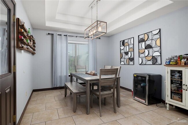 Building Photo - 13 Yellow Stone St