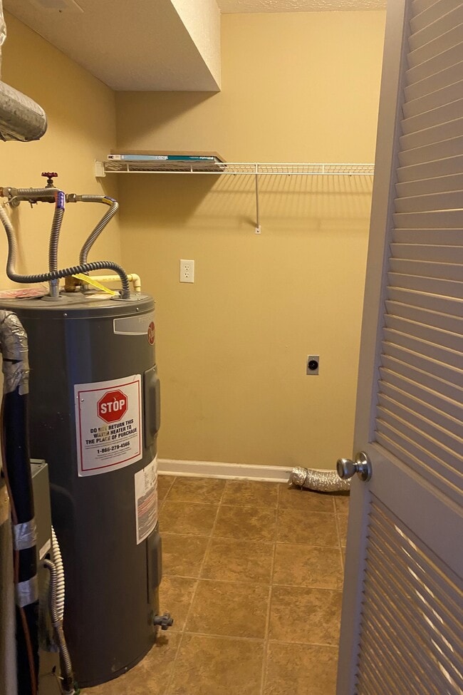 Building Photo - 125 Hillridge Ct