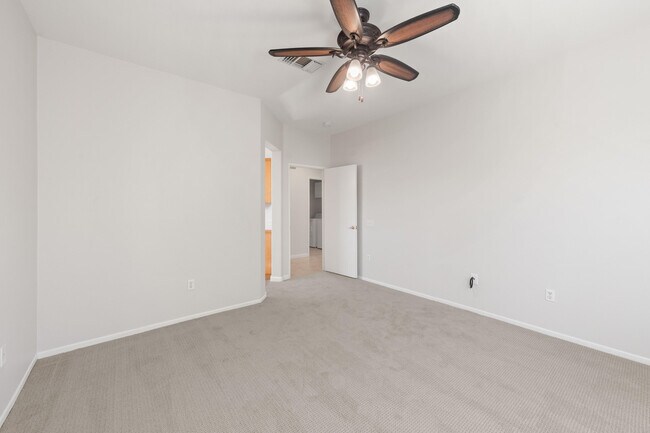 Building Photo - 78872 Canyon Vista