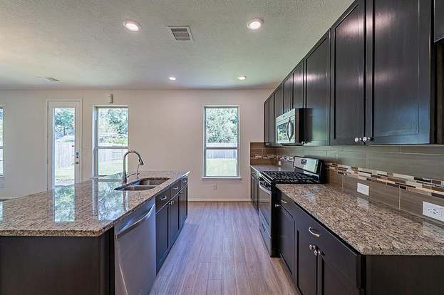 Building Photo - 14350 Persimmon Woods Dr