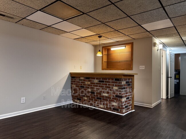 Building Photo - 7301 Drew Ln