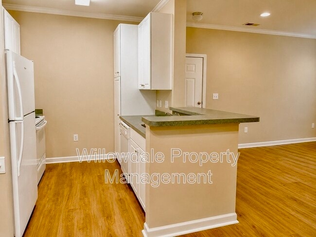 Building Photo - 204 Savannah Ridge Rd