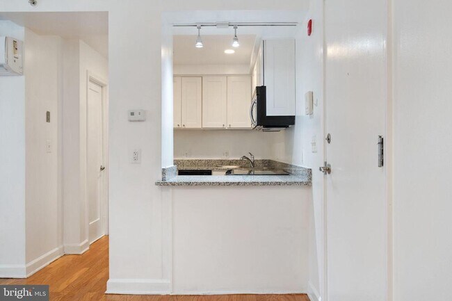 Building Photo - 1314 Massachusetts Ave NW