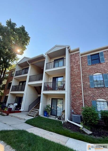 Building Photo - 36 Fisher Dr