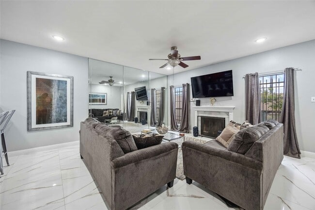 Building Photo - 3292 Holly Hall St