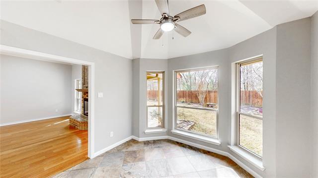 Building Photo - 1520 Southfork Dr