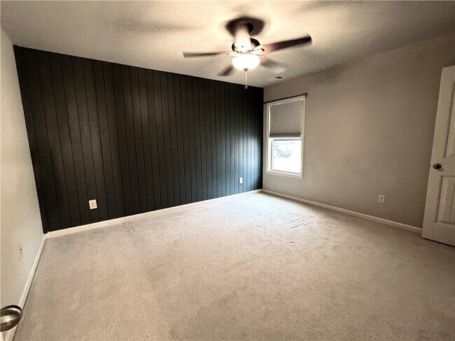 Building Photo - 5665 Carruth Lake Dr