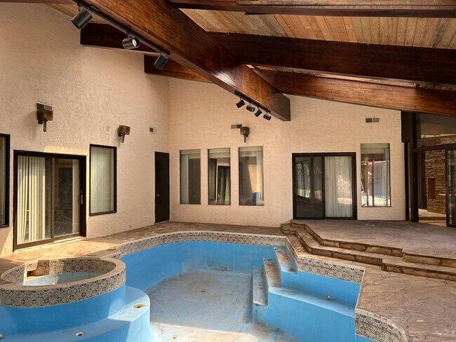 Building Photo - 108 Timberlake Ct