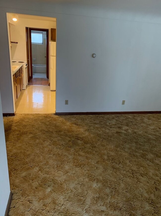 Building Photo - 3489 Nandale Dr