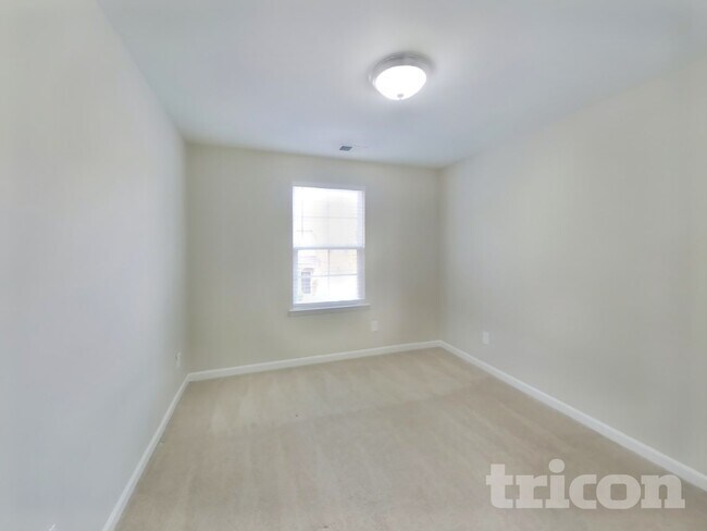 Building Photo - 311 Woodfern Ct