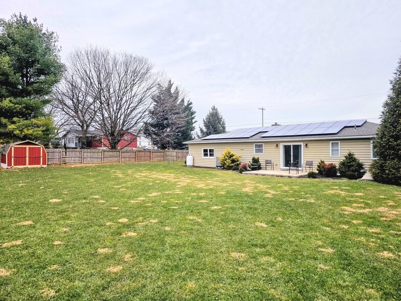 Building Photo - 1329 Landisville Rd