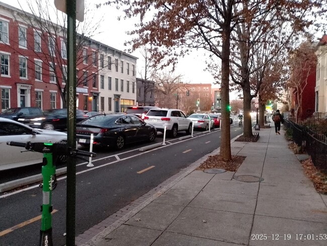 Building Photo - 1551 9th St NW