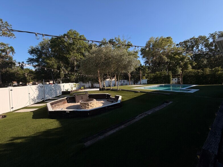 Building Photo - 4452 Seven Canyons Dr