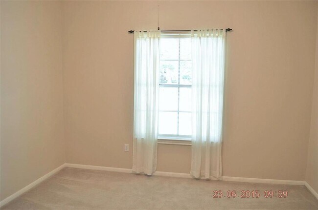 Building Photo - 14427 Shannon Ridge Rd