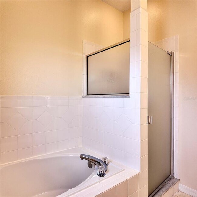 Building Photo - 946 Berwick Dr