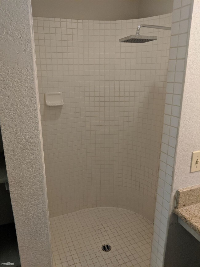 Building Photo - 2 br, 2 bath  - 645 S Virginia St Apt 10