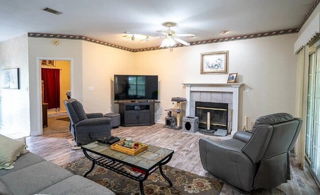 Building Photo - 2307 Cypress Cove Dr