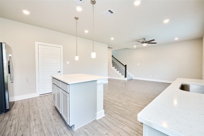 Building Photo - 10533 Preserve Wy