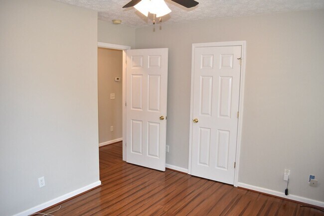 Building Photo - 3 Bed/2 Bath Home in East Nashville, Pet F...