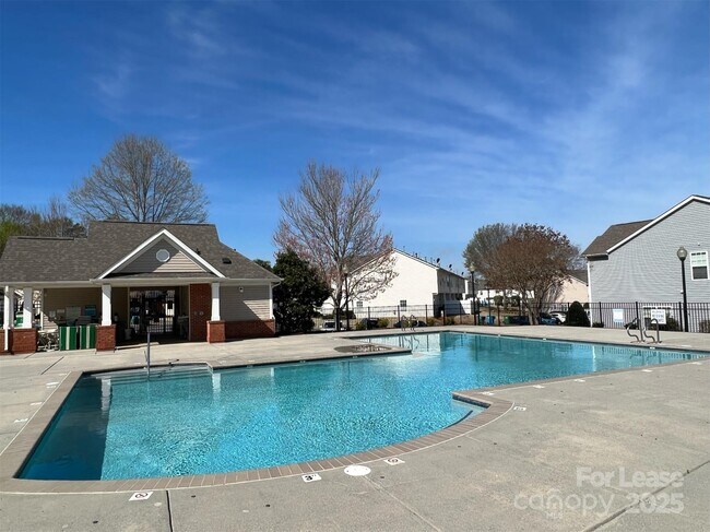 Building Photo - 12211 Stratfield Pl Cir