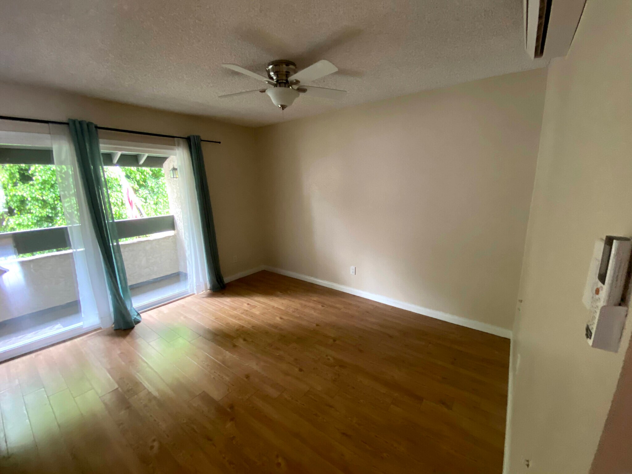 Building Photo - 1587 Gatewood Ct