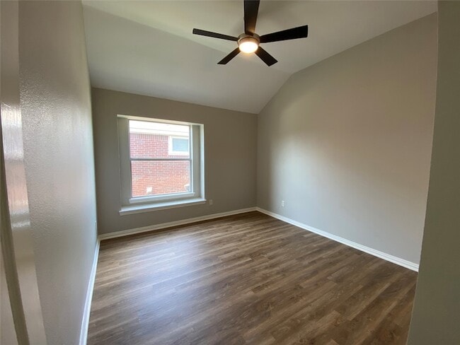 Building Photo - 1544 Commerce Dr