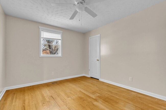 Building Photo - 306 Glancy St