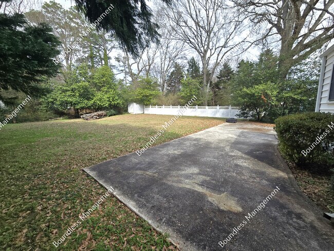 Building Photo - 2649 Jefferson Terrace