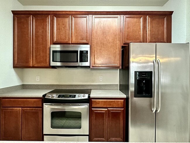 Building Photo - 3338 Robert Trent Jones Dr