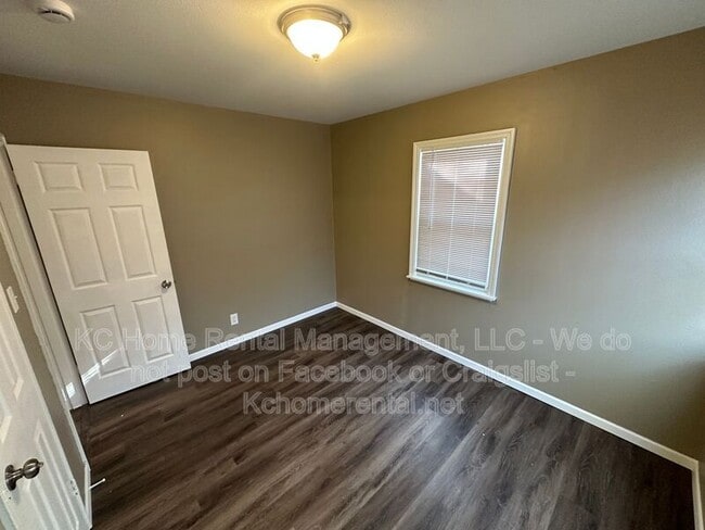 Building Photo - 5411 N Indiana Ave