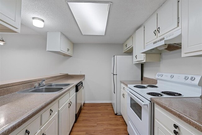 Building Photo - 3426 Willowrun Dr