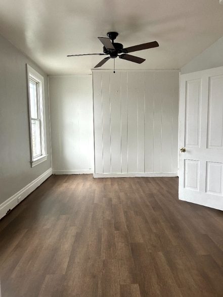 Building Photo - 299 N Balph Ave