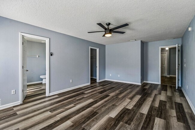 Building Photo - Charming 3-Bedroom Home with Fenced Yard