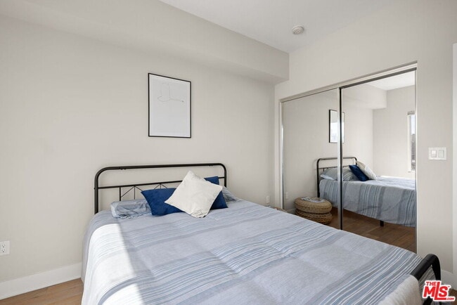 Building Photo - 13337 Beach Ave