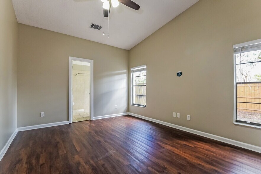 Building Photo - 1409 Bridlebrook Dr