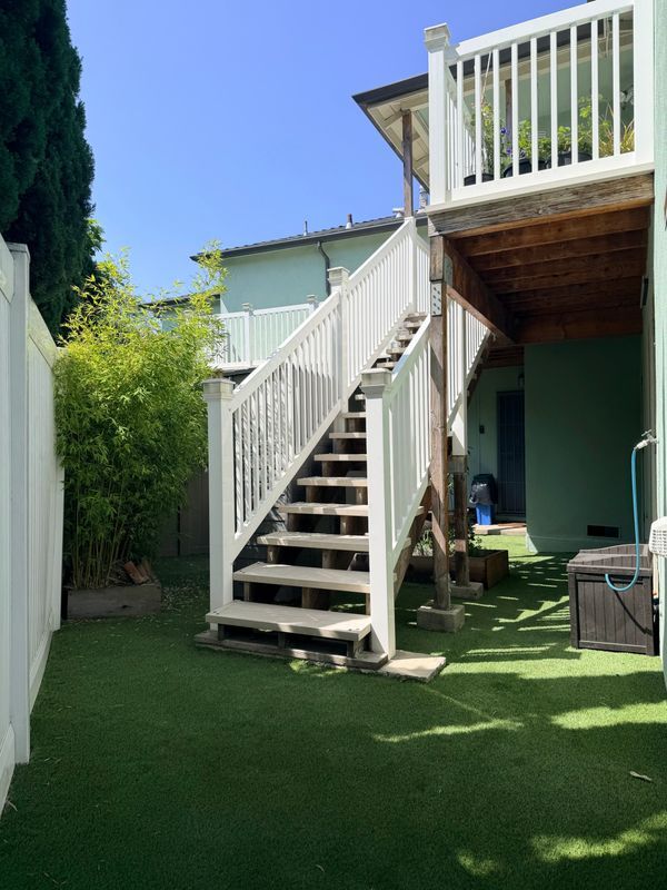 Building Photo - 1048 4th St