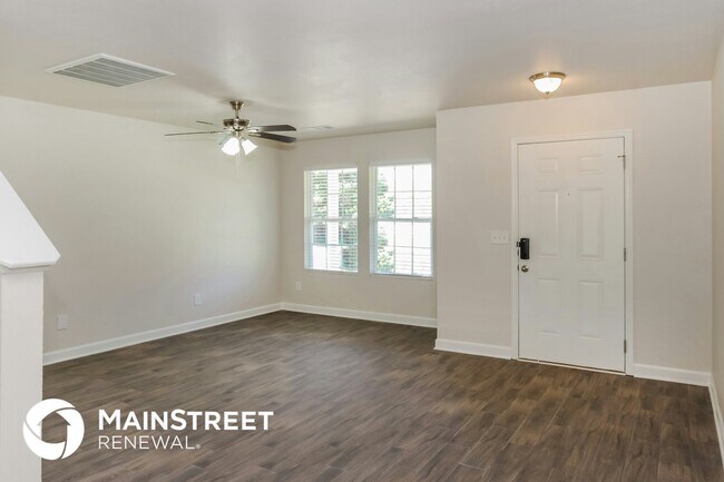 Building Photo - 16936 Wellhouse Dr