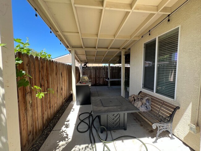 Building Photo - 4-bedroom single story in Sylvan School Di...