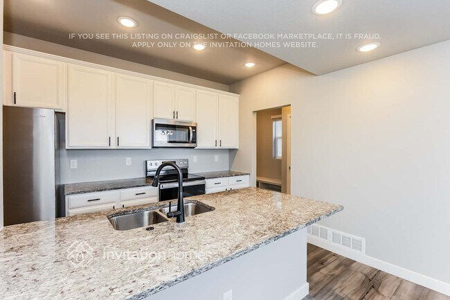 Building Photo - 11257 House Finch Ln