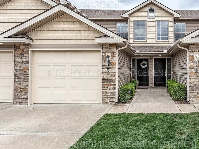 Primary Photo - PRICE REDUCED!