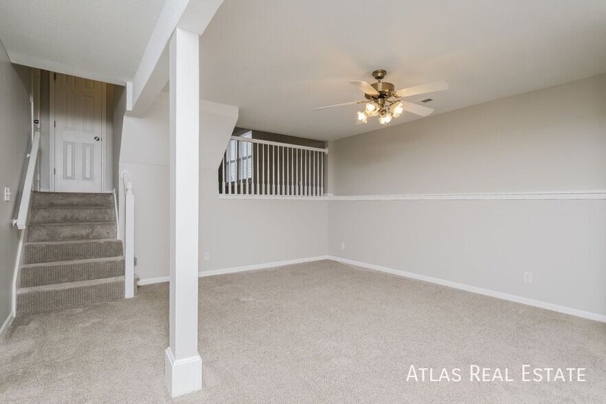 Building Photo - 8608 NE 111th St